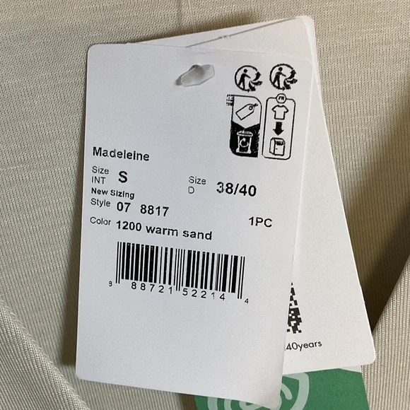 HANRO Madeleine Jacket Warm Sand 78817-1200 NWT Cream Small - Picture 3 of 8